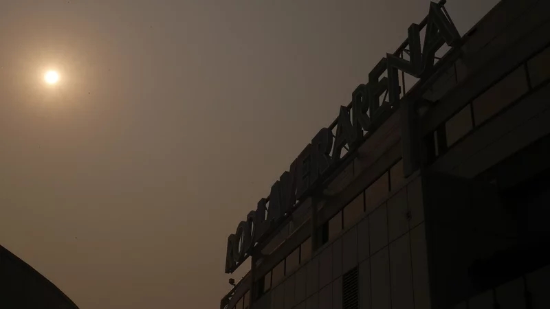 球员在澳大利亚网球公开赛上因咳嗽而倒下 中网体坛,oubili.com