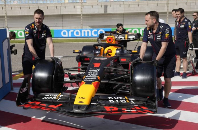 【F1】2023巴林季前测试-D01：卫冕军赛车正式亮相 Verstappen抢下首日 中网体坛,oubili.com