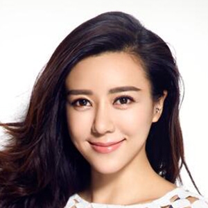 周韦彤的英文名